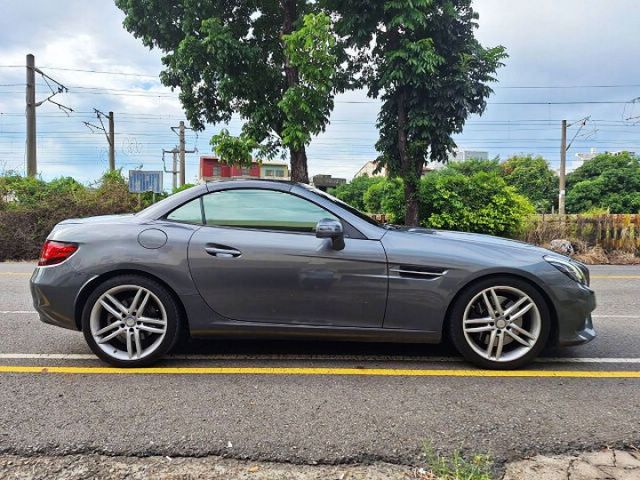 SLC200 總代理 敞篷車 可全額貸款  第3張相片