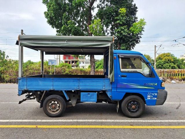 全新三面掀帆布 四只全新胎 冷氣冷  MP3音響 動力方向盤 車況佳  第3張相片