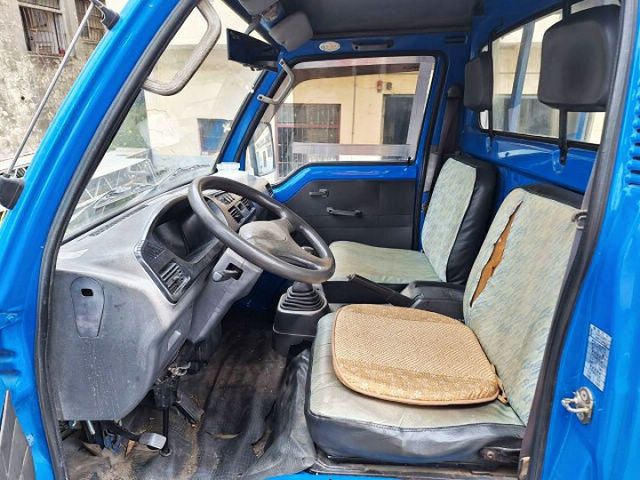 全新三面掀帆布 四只全新胎 冷氣冷  MP3音響 動力方向盤 車況佳  第8張相片