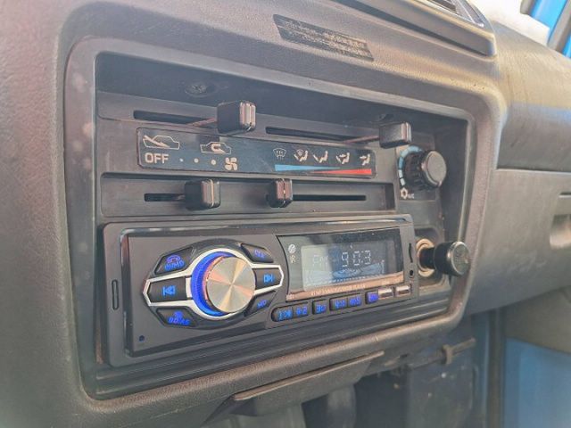 全新三面掀帆布 四只全新胎 冷氣冷  MP3音響 動力方向盤 車況佳  第9張相片