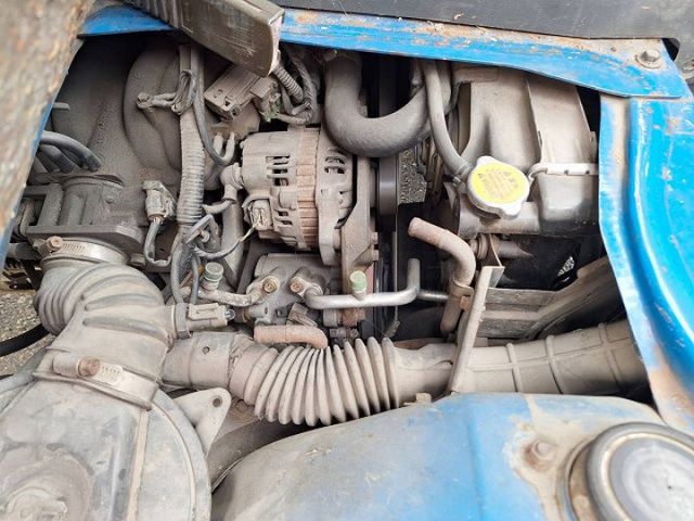 全新三面掀帆布 四只全新胎 冷氣冷  MP3音響 動力方向盤 車況佳  第14張相片