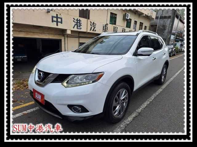 僅跑7萬 I-KEY 摸門 環景 4WD 全景天窗 盲點偵測 車道偏移 電尾門  第1張相片