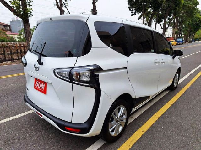 休旅 電動滑門 盲點 定速 TSS系統 無菸車 保固中  第4張相片