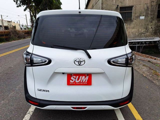 休旅 電動滑門 盲點 定速 TSS系統 無菸車 保固中  第5張相片