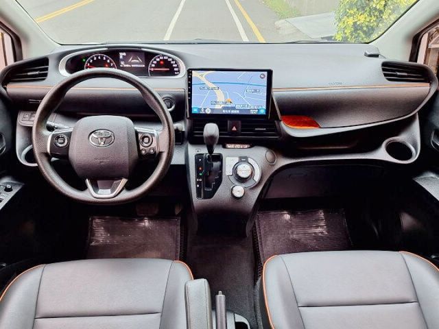 休旅 電動滑門 盲點 定速 TSS系統 無菸車 保固中  第7張相片