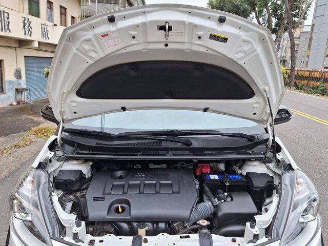 休旅 電動滑門 盲點 定速 TSS系統 無菸車 保固中  第20張相片