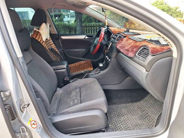 11年式 1.6TDI柴油 安卓機 行車紀錄器 胎壓偵測 四只同花紋馬牌全新輪胎  第17張相片