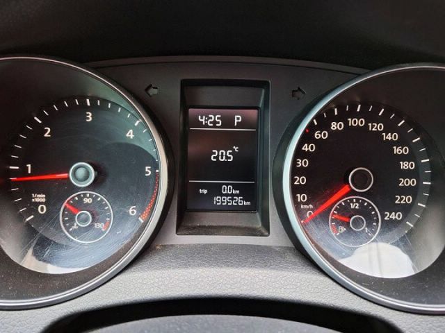 11年式 1.6TDI柴油 安卓機 行車紀錄器 胎壓偵測 四只同花紋馬牌全新輪胎  第19張相片