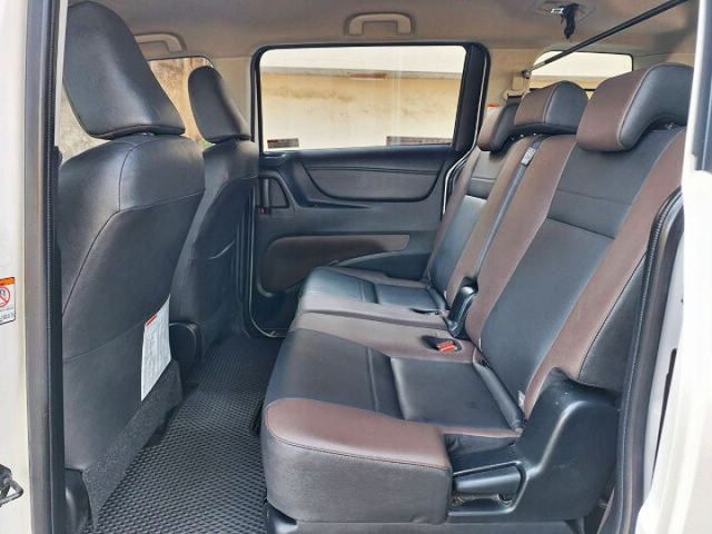 CROSSOVER版 休旅雙吸滑門 定速 TSS系統 四只16吋橫濱全新輪胎 無菸車 保固中 可全貸  第15張相片