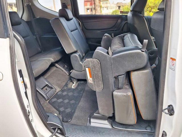 7人座 雙電動滑門 盲點 定速 TSS系統 全新安卓機+360環景 保固中  第16張相片