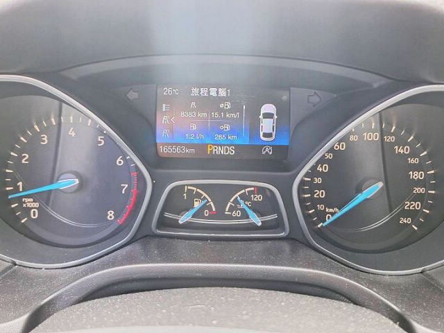 一手車 全程原廠保養  恆溫 定速 渦輪 電折 快撥 盲點 衛星導航 倒車影像 可認證  (貸款專案)  第19張相片