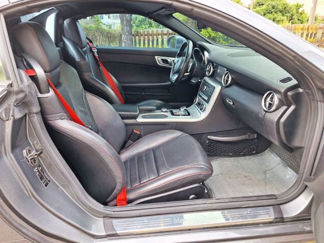 SLC200 總代理 敞篷車 可全額貸款  第10張相片