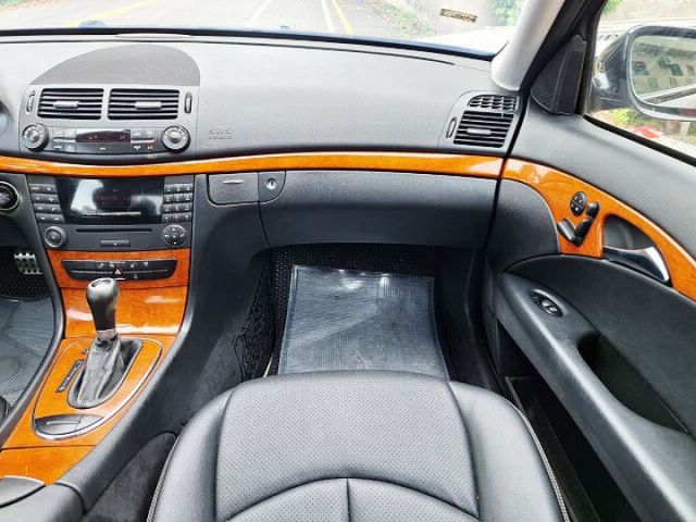 非常經典 在地大廟主委一手車庫車 僅跑11萬 整台車內外綿~綿~綿~  第10張相片