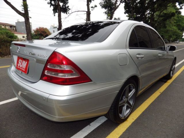 1.8cc 渦輪增壓 電瓶 冷氣系統  全車引擎腳以上全部更換新品 內裝漂亮 冷氣強冷 底盤安靜無聲 車況極佳  第4張相片