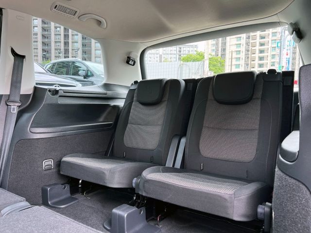 Volkswagen 福斯  Sharan  第12張相片