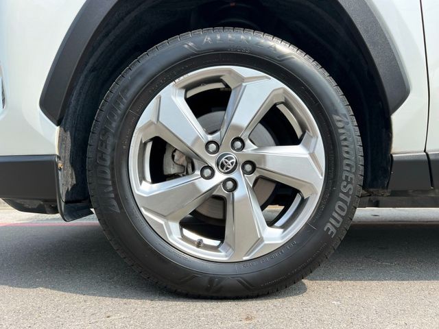Toyota  RAV4  第16張相片
