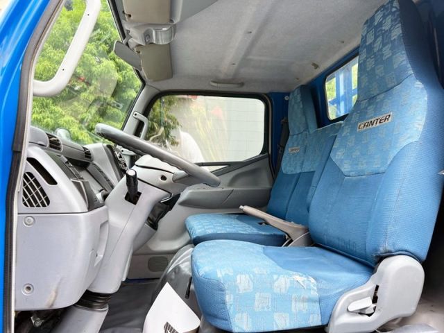 Mitsubishi  Canter  第7張相片