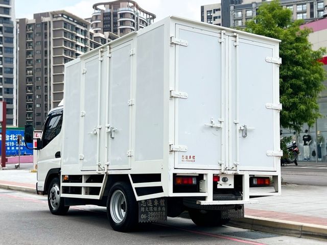 Mitsubishi  Canter  第4張相片