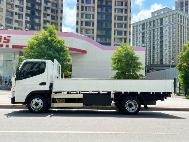 Mitsubishi  Canter  第5張相片