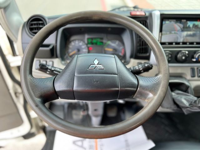 Mitsubishi  Canter  第10張相片