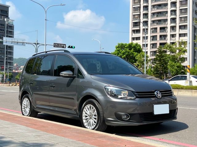 Volkswagen 福斯  Touran  第2張相片