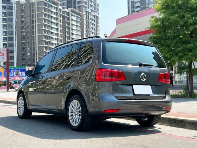 Volkswagen 福斯  Touran  第4張相片