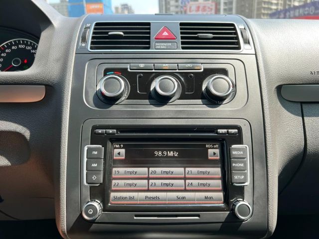 Volkswagen 福斯  Touran  第15張相片