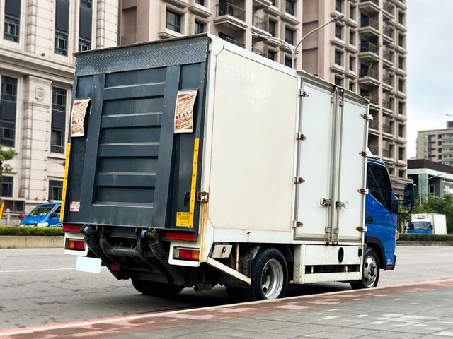 Mitsubishi  Canter  第3張相片