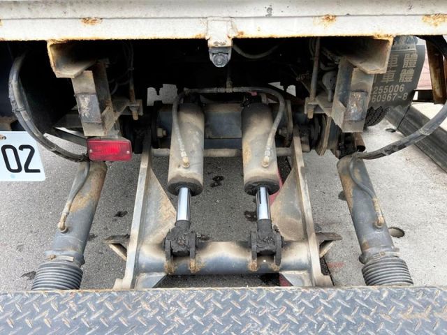Mitsubishi  Canter  第7張相片