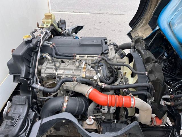 Mitsubishi  Canter  第18張相片