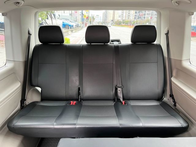 Volkswagen 福斯  T6  T6 CARAVELLE  第13張相片