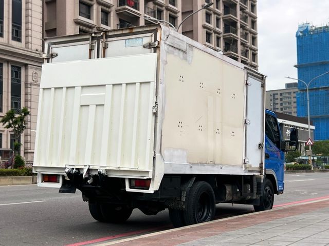 Mitsubishi  Canter  第3張相片