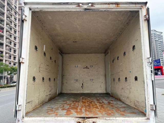 Mitsubishi  Canter  第7張相片