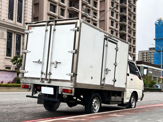 Mitsubishi  Delica  第3張相片