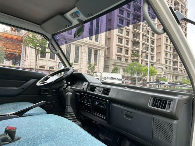 Mitsubishi  Delica  第9張相片