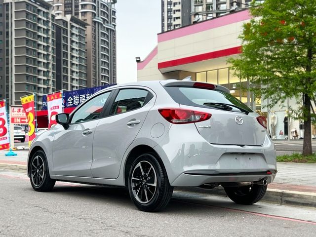 Mazda  Mazda2  第4張相片