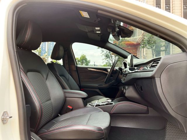 Ford/福特  Focus  第7張相片