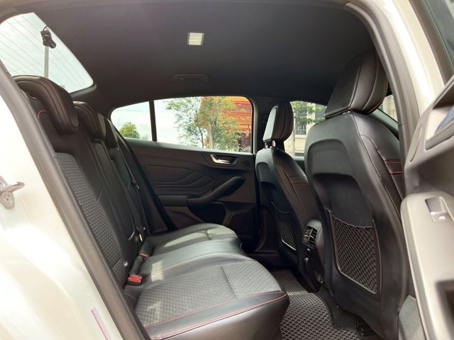 Ford/福特  Focus  第9張相片