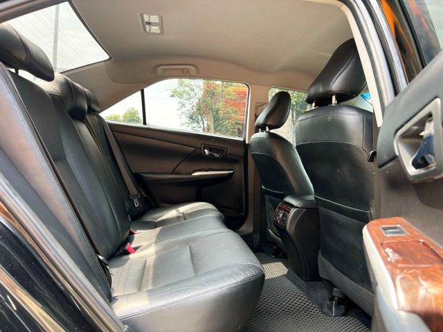 Toyota  Camry  第9張相片