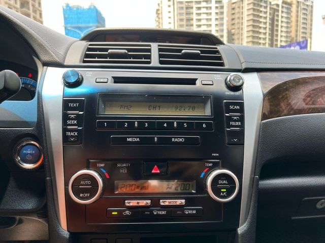 Toyota  Camry  第13張相片