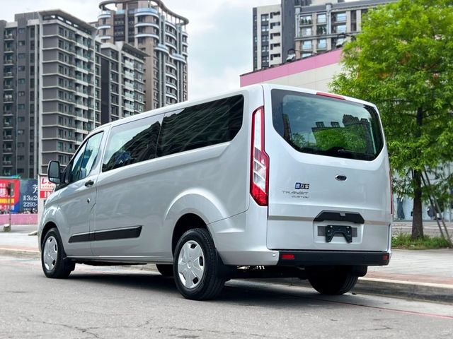 Ford/福特  Tourneo Custom  第4張相片