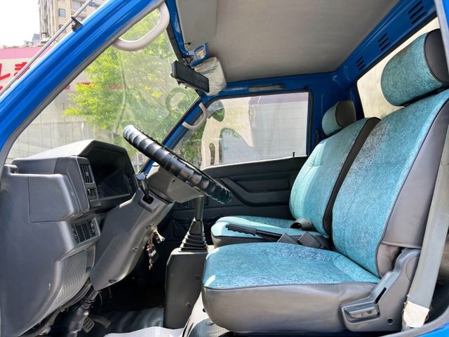 Mitsubishi  Delica  第7張相片