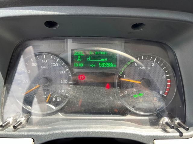 Mitsubishi  Canter  第11張相片