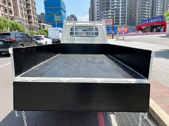 Mitsubishi  Delica  第5張相片