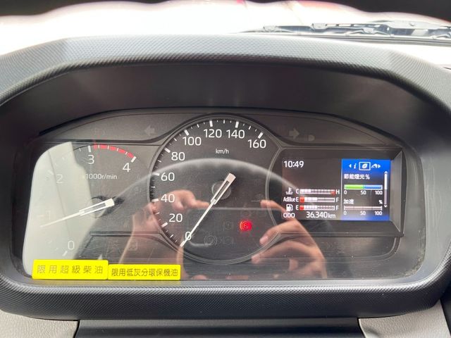 Hino  300  第13張相片