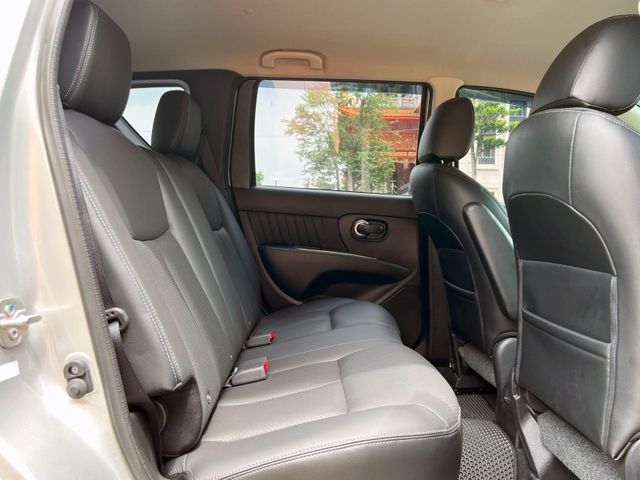 Nissan  Livina  第9張相片