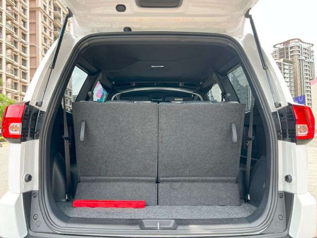 Mitsubishi  Zinger  第11張相片