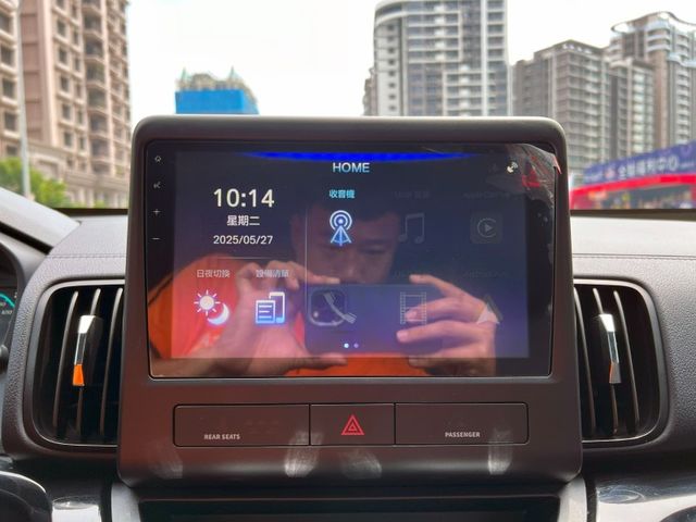 Mitsubishi  Zinger  第15張相片