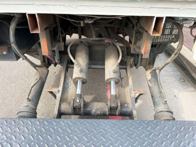 Mitsubishi  Canter  第8張相片