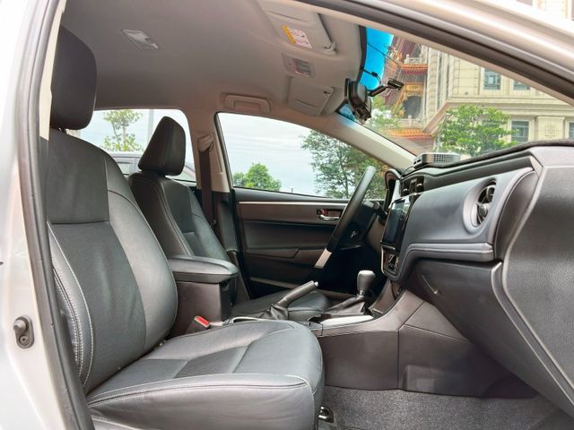 Toyota  Altis  第7張相片